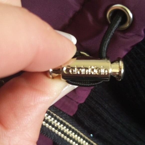 Calvin Klein Performance purple wind resistant puffer vest, black accents S - Picture 8 of 10